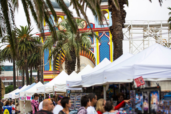 People shopping at the St Kilda Esplanade Market