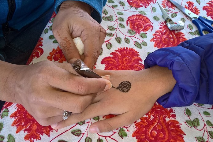 Tvianaa's Henna Tatts | St Kilda Esplanade Market